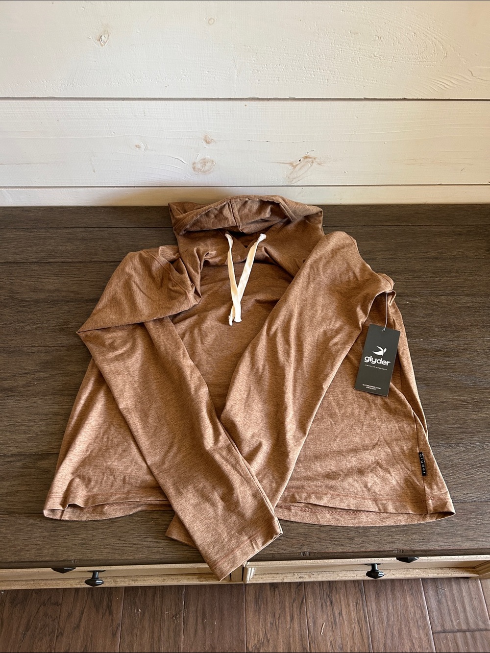 Glyder Pullover Hoodie in Rust
